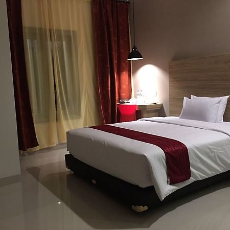 Cherry Homes Express Hotel Bandung Exterior photo