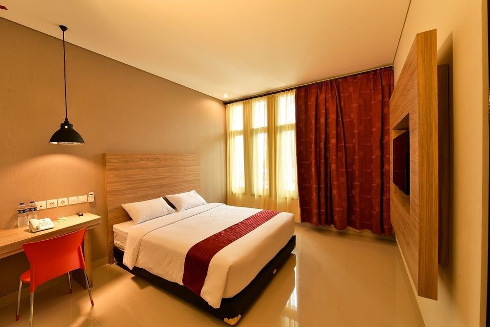 Cherry Homes Express Hotel Bandung Exterior photo
